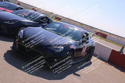 media/Sep-14-2025-Speed Ventures (Sun) [[b2951cd086]]/Around the Pits/